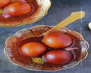 Hot Gulabjamun