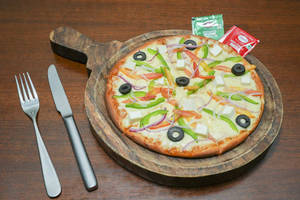 Cheese Tomato Capsicum Pizza