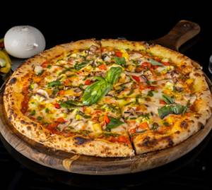 Spicy veg pizza