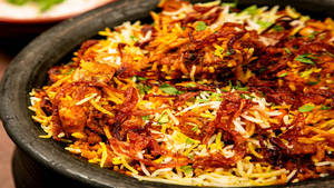 Murgh Hydrabadi Dum Biryani Combo For 1(biryani+2pcs Chk. Chutney Kebab+firni+kachoombar)