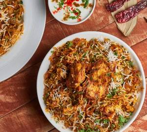 Hyderabadi Chicken Biryani [buy 1 Get 1 Free]