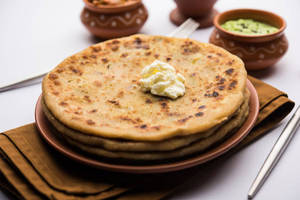 Onian Paratha Single With Pickel                                                                    