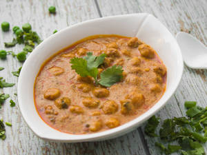 Chana Masala With Gravy