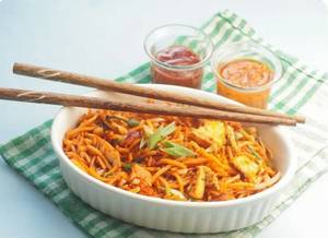Egg Schezwan Noodles