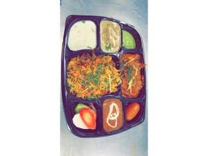 Non Veg Deluxe Thali