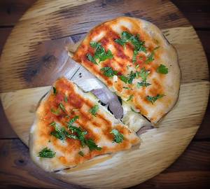Stuffed Cheese Naan
