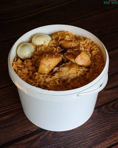 Bucket Dum Biriyani Chicken[3-persons] With 600 Ml Soft Drink