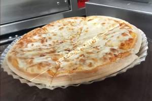 Schezwan Cheese Pizza