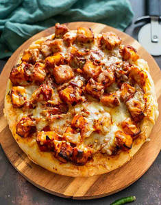 Paneer Tikka Pizza