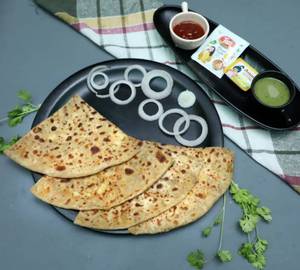 Aloo Pyaz Paratha