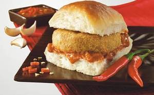 Aloo Tikki Vada Pav With Cheese 