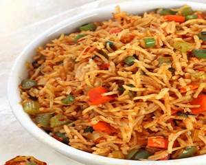 Chicken Schezwan Fried Rice  [750 Ml]