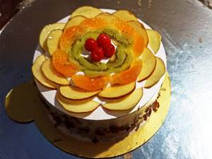 Fresh Fruit Cake