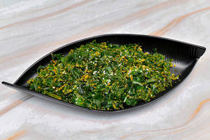 Crackling Spinach With Cottage Cheese (paneer)