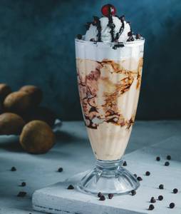 Chocolate Shake With Icecream