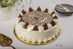 Eggless Butterscoth Crunchy Cake