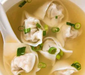 Veg Wonton Clear Soup (Half)