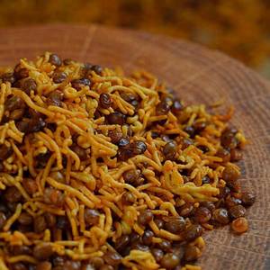 Homemade Bombay Mixture (200 Gms)