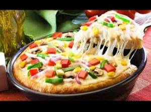 Veg Cheese Macaroni Pizza