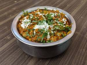 Dingri,paneer,makhai,kaju Handi