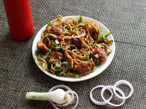 Manchurian Noodles (350 Gms.)