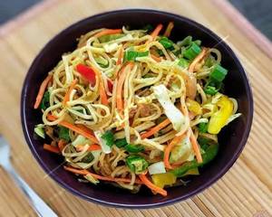 Hakka Noodles