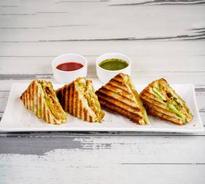 Aloo Mattar Toast Cheese