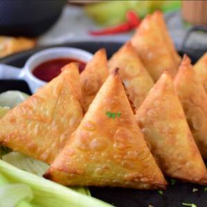 Corn Samosa (6 Pieces)
