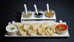Steam Chicken Momos