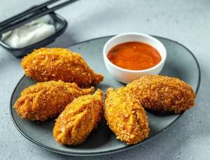 Chicken Kurkure Momos
