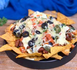 Mexican Loaded Cheese Nachos                                                   