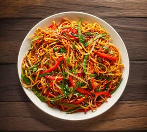 Chicken schezwan noodles (750ml)
