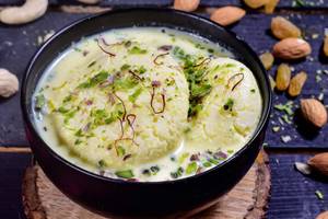 Kesar Ras Malai (2pcs)
