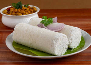 Puttu With Kadala [chana] Curry