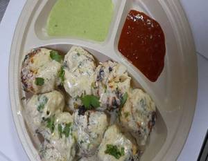 Paneer Butter Malai Momos