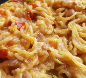 MAGGI WITH CURD