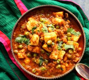 Matar Paneer