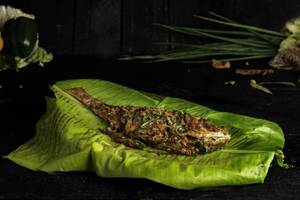 Fish Polichathu (banana Leaf)