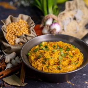 Harepyaaz Ki Lehsuni Khichdi [425 Gm]