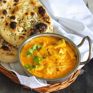 Masala Kulcha ( 2pcs) & Paneer Butter Masala Combo