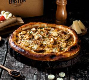 Pepper Bbq Chicken With Baby Corn Pizza