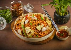 Schezwan Chicken Noodles