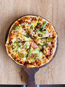 Medium Garlic To Hot Pizza