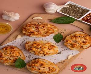 Peri Peri Paneer Garlic Bread