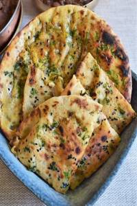 Tandoori Paneer Parantha