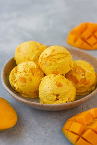 Mango ice cream