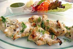Chicken Lashooni Kebab (4 Pcs)