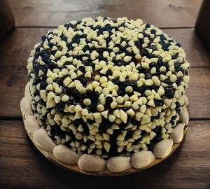 Choco Chips Cake