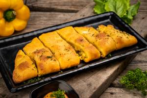 Veg Stuffed Garlic Bread