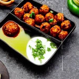 Veg Balls In Hot Garlic Sauce